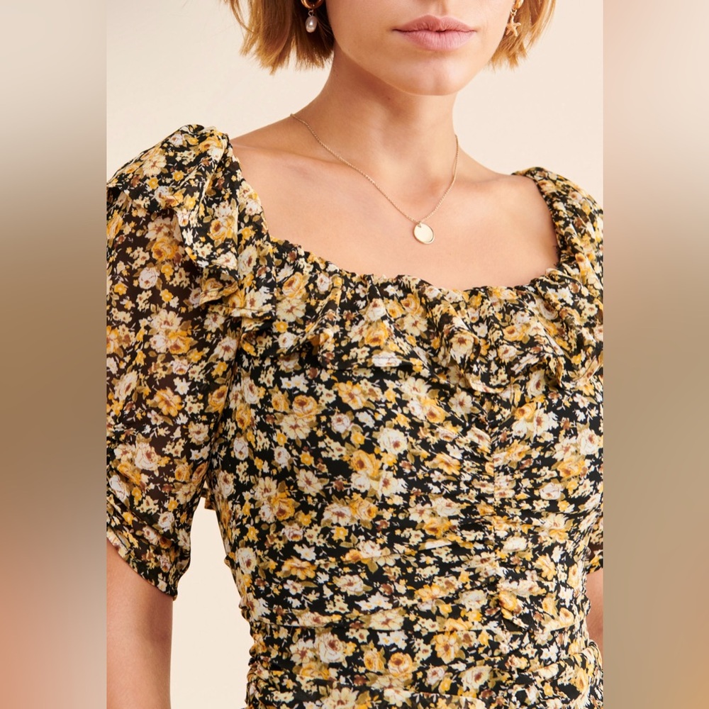 Astr The Label Ruffle Neck Ruched Mini Dress, Size XS - Picture 3 of 8